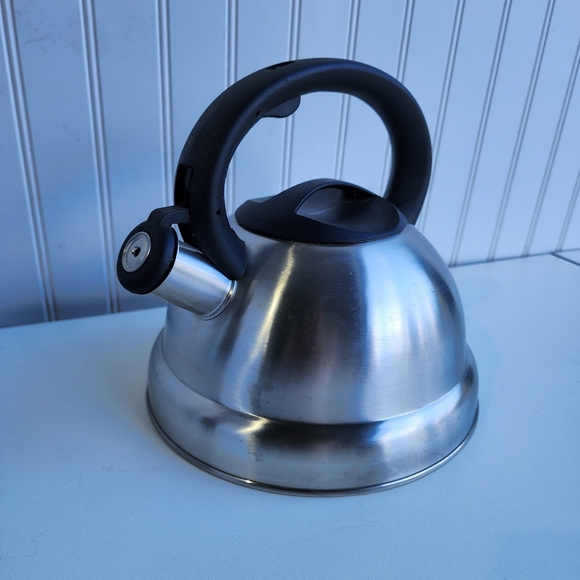 Whistling Tea Kettle Brushed Stainless Steel w/ Black Soft Touch Handle - Picture 2 of 8